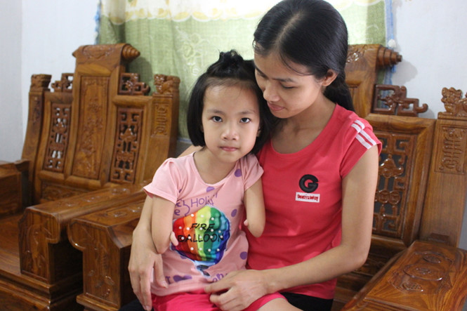 be linh khong tay hoc xuat sac viet chu cuc dep voi uoc mo lam co giao