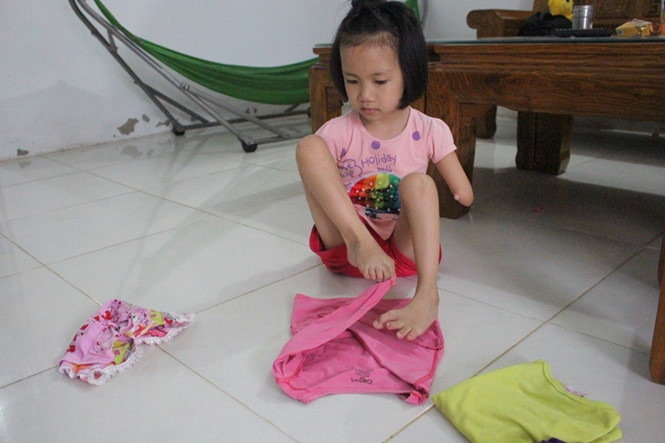 be linh khong tay hoc xuat sac viet chu cuc dep voi uoc mo lam co giao