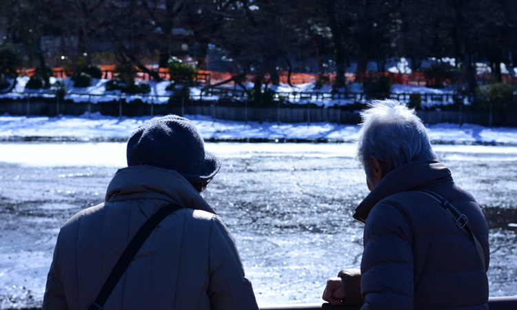 Chồng cảm ơn vợ trước khi chìm trong nước lũ chong cam on vo truoc khi chim trong nuoc lu