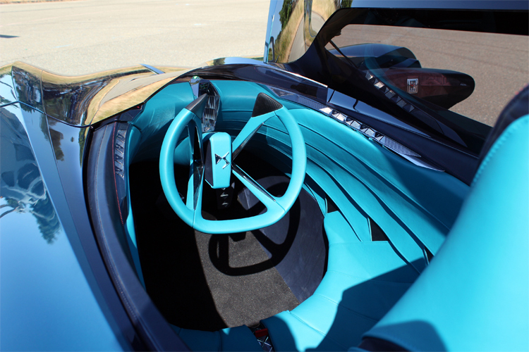 ds x e tense sieu xe di dang