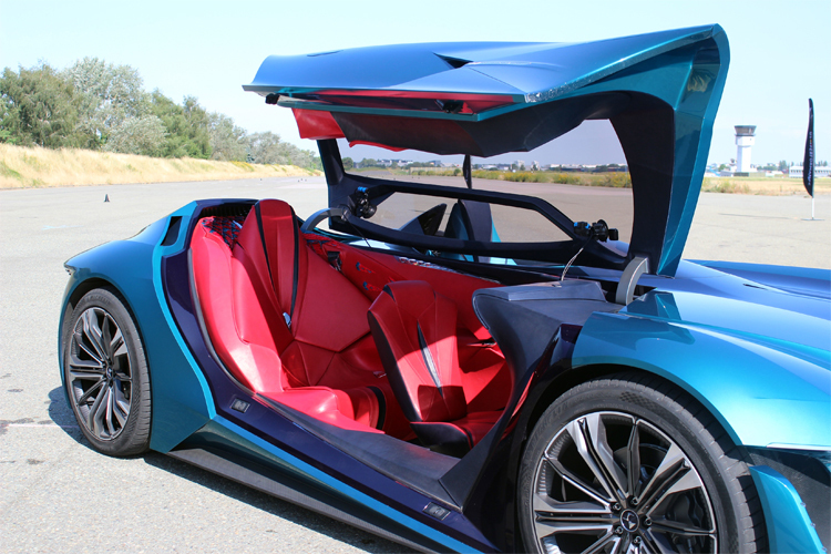 ds x e tense sieu xe di dang