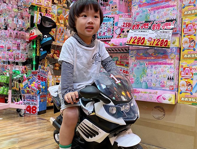 anh be sa va nhung nhoc ty noi dinh noi dam tren mang xa hoi