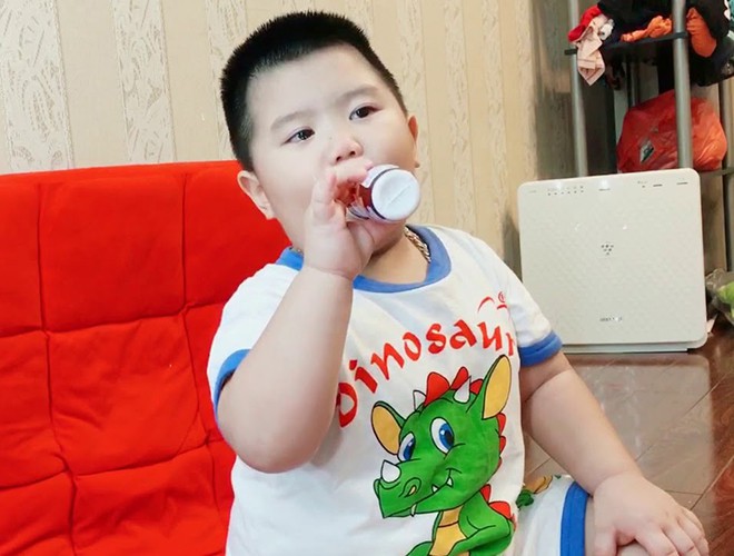 anh be sa va nhung nhoc ty noi dinh noi dam tren mang xa hoi