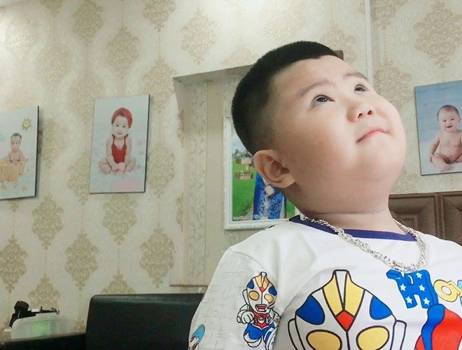 anh be sa va nhung nhoc ty noi dinh noi dam tren mang xa hoi