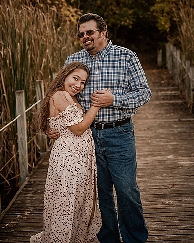 Cô nhân viên 22 tuổi yêu ông chủ tuổi 53 co nhan vien 22 tuoi yeu ong chu tuoi 53