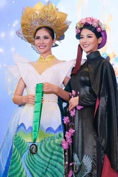 phuong khanh trao lai vuong mien miss earth