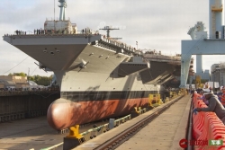 he lo dan tiem kich truc thang tren tau san bay noi dia dau tien cua trung quoc