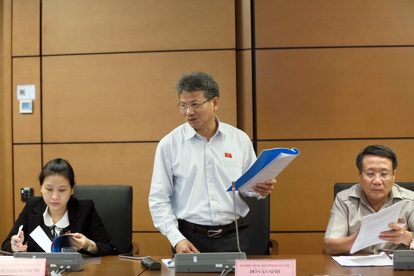 hanh nghe kien truc phai co giay xac nhan khong vi pham dao duc