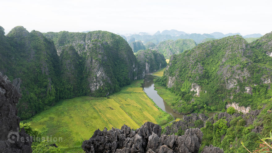 tam coc dep ngo ngang trong mat du khach nuoc ngoai