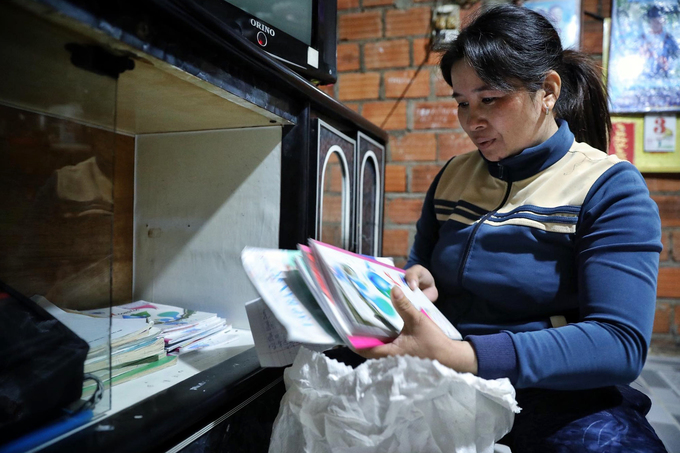 nguoi dan hoi ha truoc gio bao nakri do bo