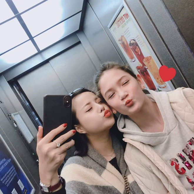 em gai xinh nhu thien than cua thu mon van lam khien dan mang ngat ngay