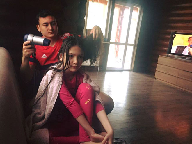 em gai xinh nhu thien than cua thu mon van lam khien dan mang ngat ngay