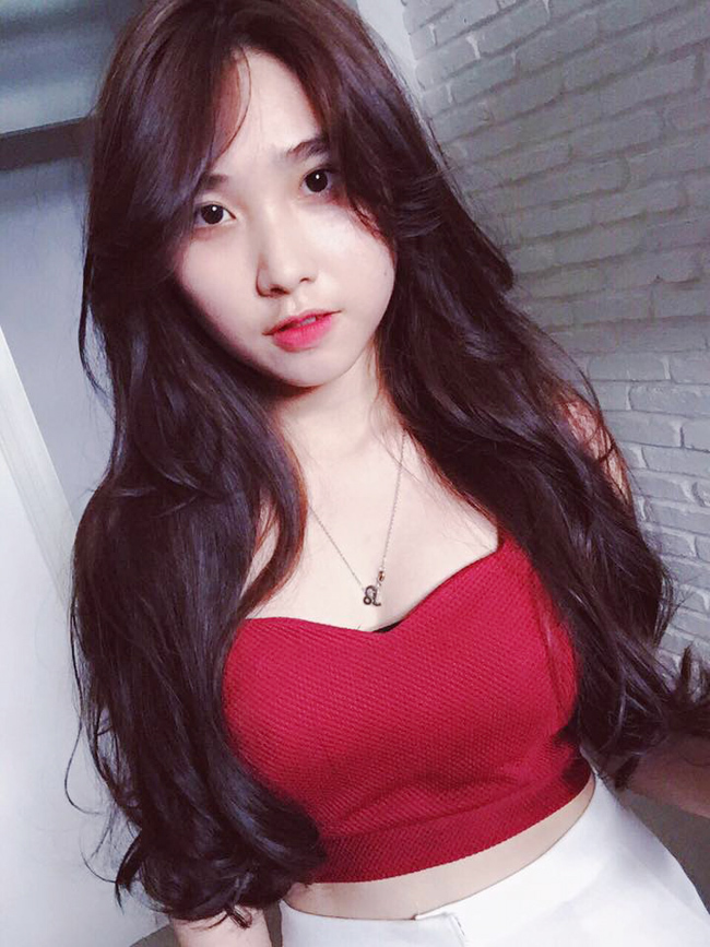 Hội "bạn gái tin đồn" cứ lộ diện là gây sốt của tuyển Việt Nam hoi ban gai tin don cu lo dien la gay sot cua tuyen viet nam