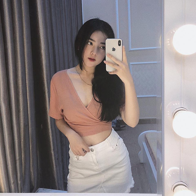 Hội "bạn gái tin đồn" cứ lộ diện là gây sốt của tuyển Việt Nam hoi ban gai tin don cu lo dien la gay sot cua tuyen viet nam