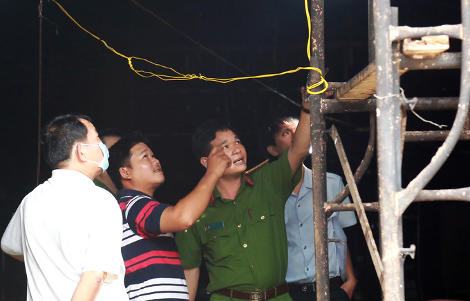 anh ben trong nha hang chay lam 6 nguoi chet o dong nai