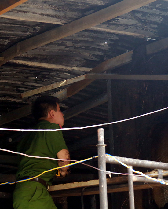 anh ben trong nha hang chay lam 6 nguoi chet o dong nai