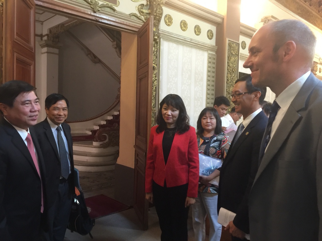 giam doc ngan hang duc khong co dau hieu ngung tre viec giai ngan von tai vn