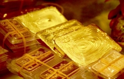 gia vang hom nay 1310 tien vao o at vang len tam cao moi