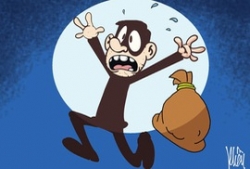 clip kieu nu di xe hop than nhien trom chau hoa ven duong