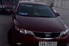 hon 200000 xe oto bi cam ra duong