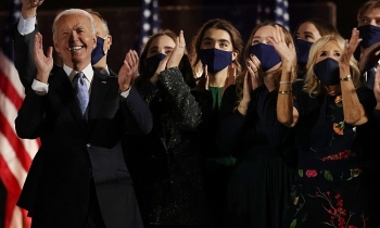 Biden cam kết không để người thân tham gia 