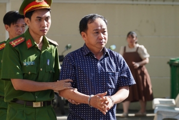Thêm 5 cán bộ ở Phan Thiết bị khởi tố