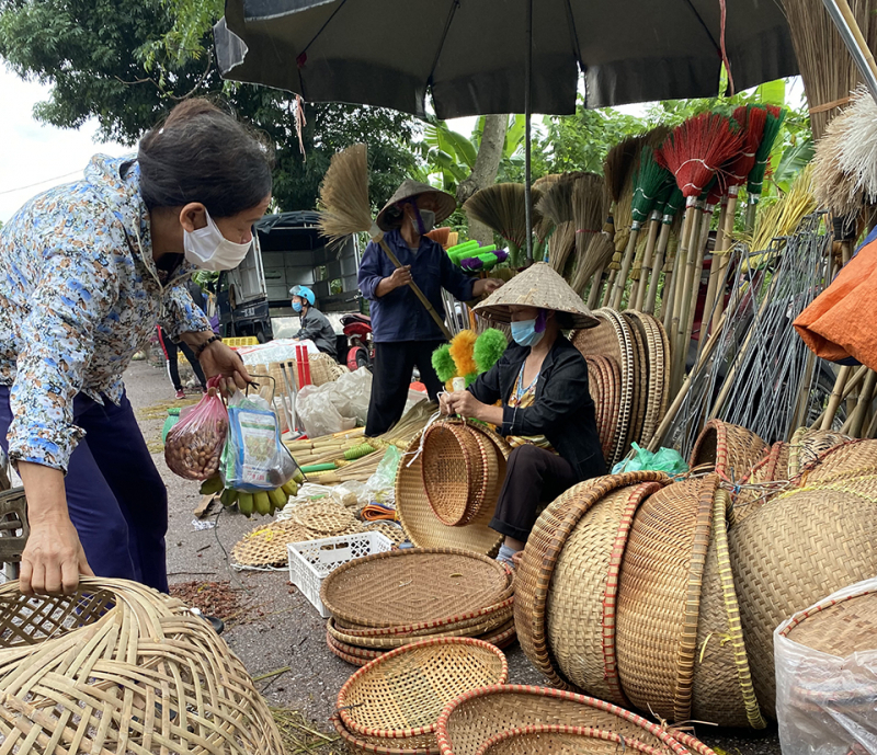 Chợ phiên Tết quê -0