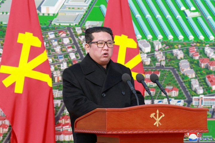Ông Kim Jong-un nói Triều Tiên sẽ phát triển 'phương tiện tấn công mạnh mẽ'  - 1