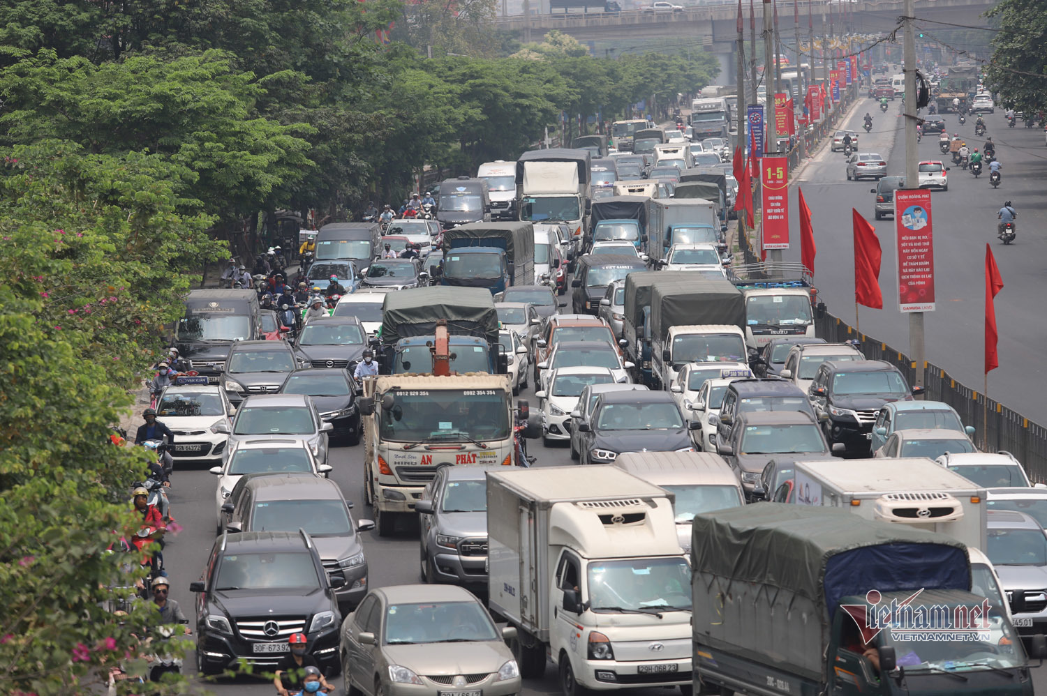 kin kin roi ha noi ngay dau nghi le duong ve que xa qua xa