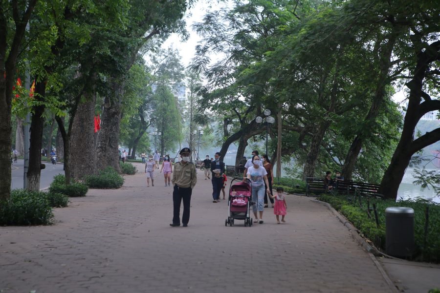 nhieu dia diem du lich noi tieng ha noi van dong cua dip 304