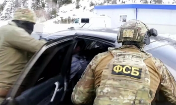 Đặc nhiệm Nga bắt lãnh sự Ukraine