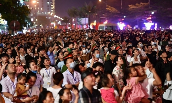 Nhiều tỉnh dừng lễ hội