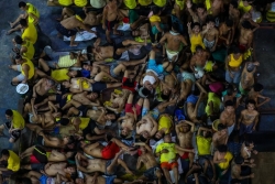 Philippines phóng thích gần 10.000 tù nhân để ngừa lây lan dịch COVID-19