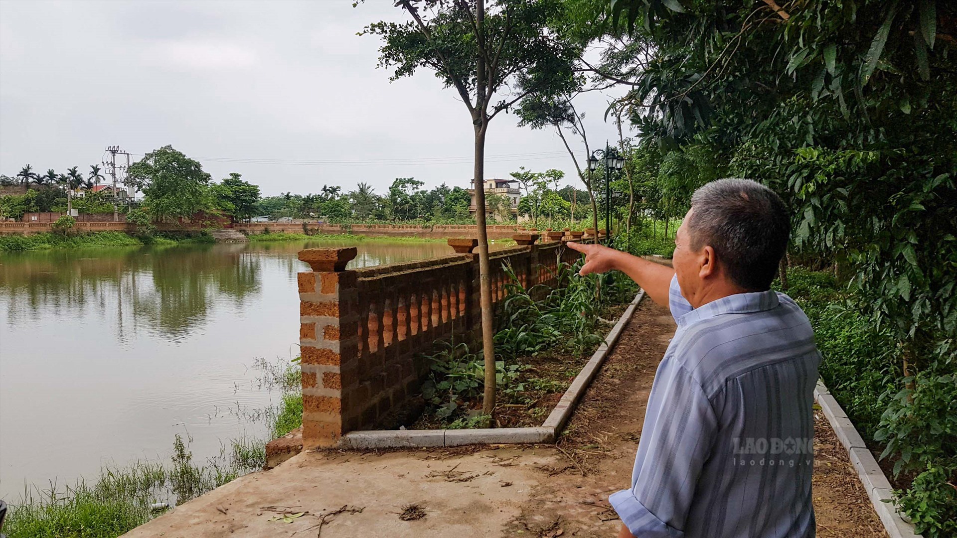 lo ao ca di san bi xe thit nguoi dan duong lam dong loat ky don to cao