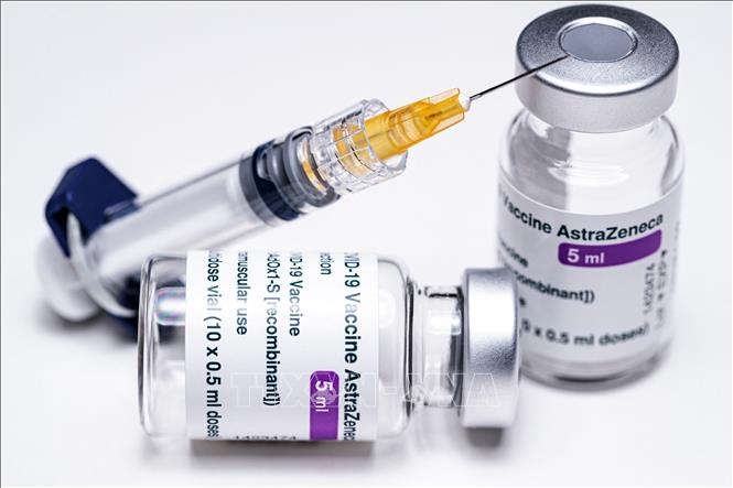 Một nhân viên y tế trụy tim sau tiêm vaccine Covid-19