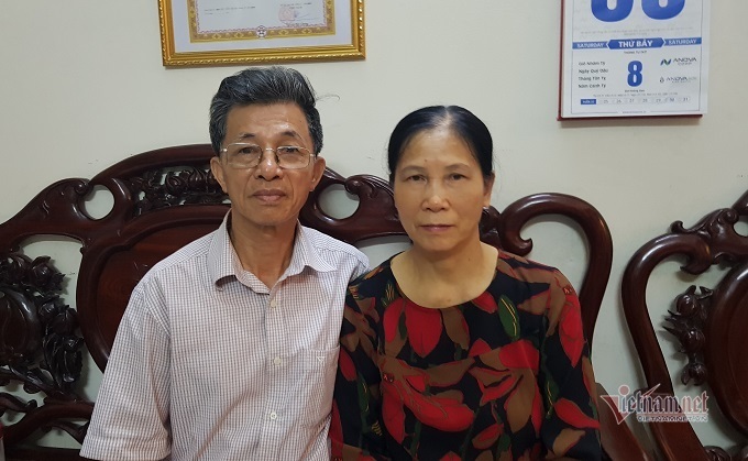 Cô giáo cao 1m30 và hành trình 20 năm dạy tiếng Anh cho học trò nghèo co giao cao 1m30 va hanh trinh 20 nam day tieng anh cho hoc tro ngheo