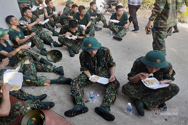 xuyen dem dap chay rung o ha tinh trua nay lua lai bung phat