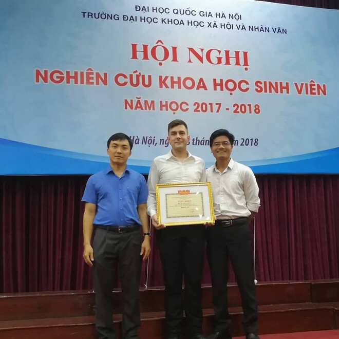 Du học sinh Đức đạt điểm 10 khóa luận bằng tiếng Việt Du học sinh Đức đạt điểm 10 khóa luận bằng tiếng Việt