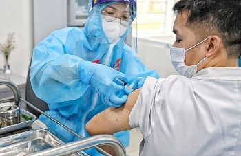 Hà Nội dự kiến tiêm 200.000 liều vaccine Covid-19 một ngày