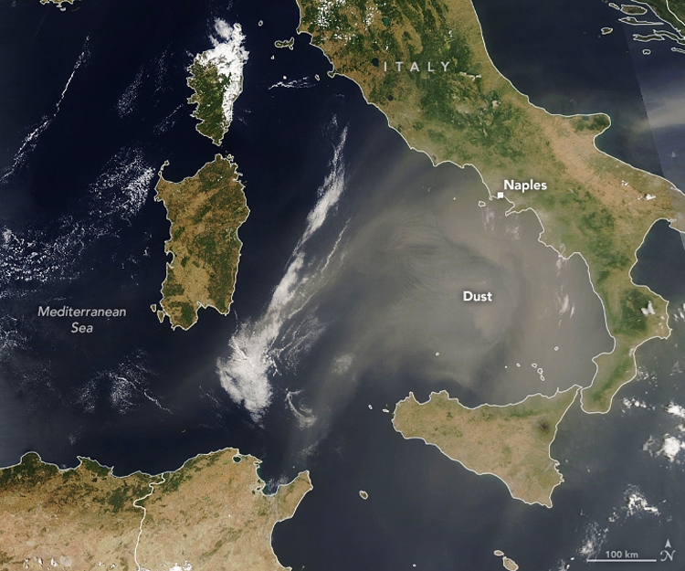 Đám mây bụi bay 1.000 km từ châu Phi tới châu Âu