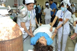 Hơn 100 công nhân Đồng Nai nghi bị ngộ độc sau bữa ăn tăng ca chiều
