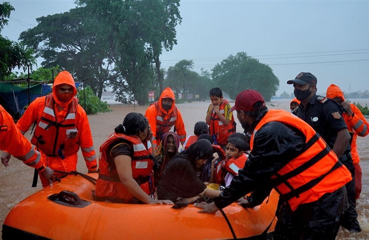 Ít nhất 112 người chết do lũ lụt, lở đất ở Ấn Độ - 1