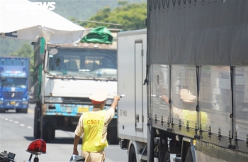 Tráo tài xế để đưa xe hàng từ TP.HCM qua chốt kiểm soát vào Đà Nẵng