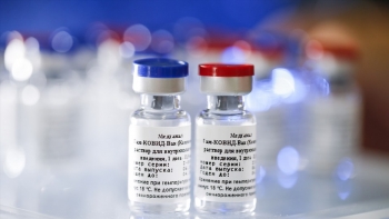 Mỹ từ chối đề nghị giúp vaccine COVID-19 của Nga