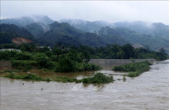 Trung Quốc xả lũ hồ thủy điện Mã Đổ Sơn, mực nước sông Hồng tiếp tục lên