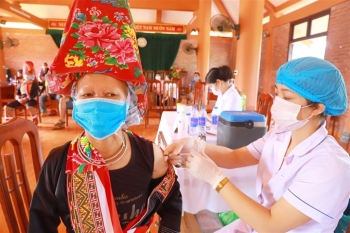 TP Móng Cái đã tiêm vaccine COVID-19 cho 31% dân số