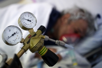 Vỡ ống dẫn oxy, 9 bệnh nhân COVID-19 Nga thiệt mạng
