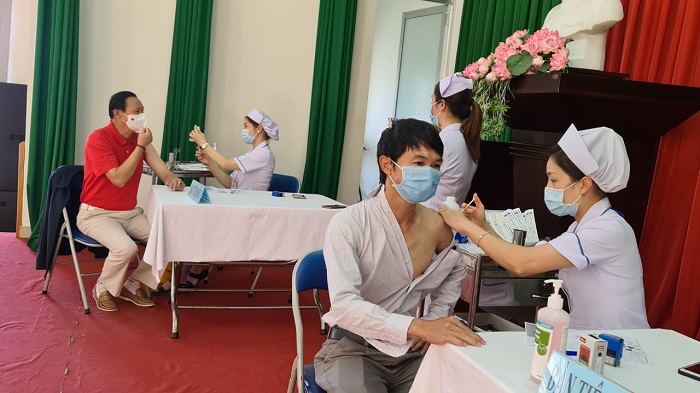 Hai người tử vong sau 36 giờ tiêm vaccine Moderna -0