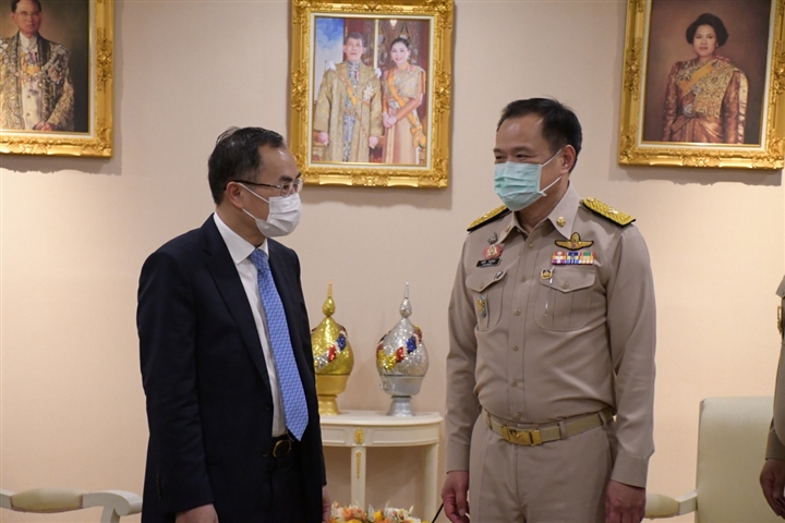 Thái Lan tạo điều kiện cho AstraZeneca xuất vaccine sang Việt Nam - 1