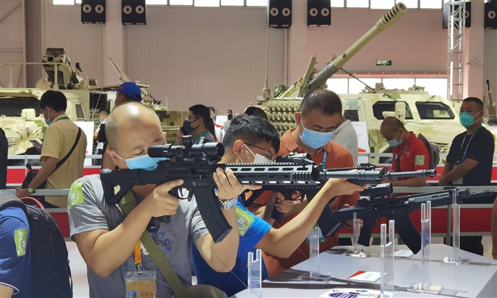 Trung Quốc ‘trình làng’ vũ khí mới gì ở triển lãm hàng không Chu Hải? - 1